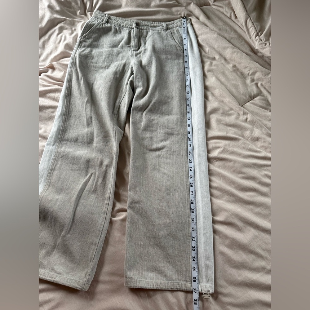 Le Lis Light Gray with white side stripe Pants